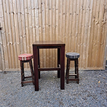 WAREHOUSE CLEARANCE: Traditional Stool and Square Poseur Table Bundle